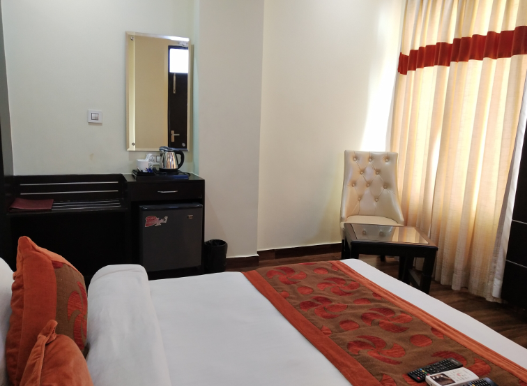 Hotel Triund Heights