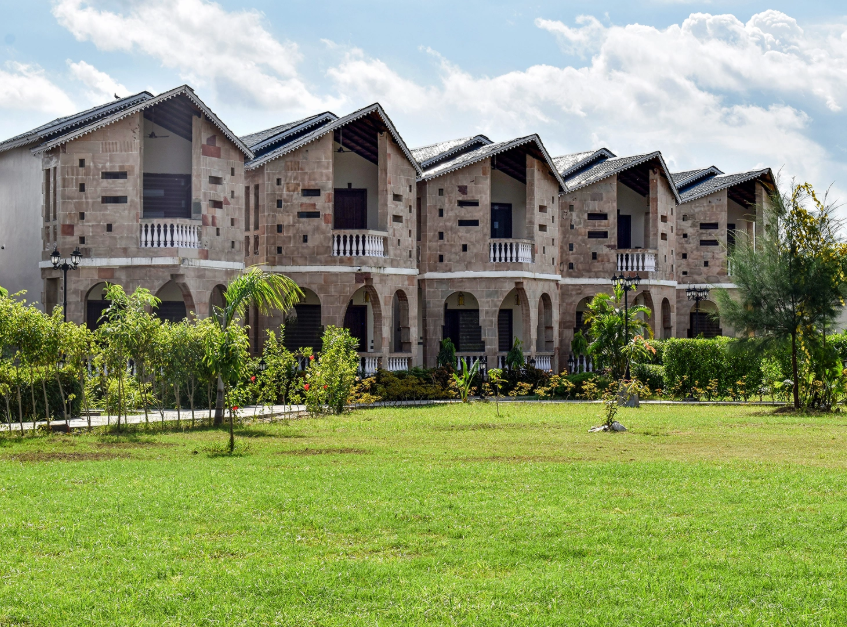 Amaris Greens Resort
