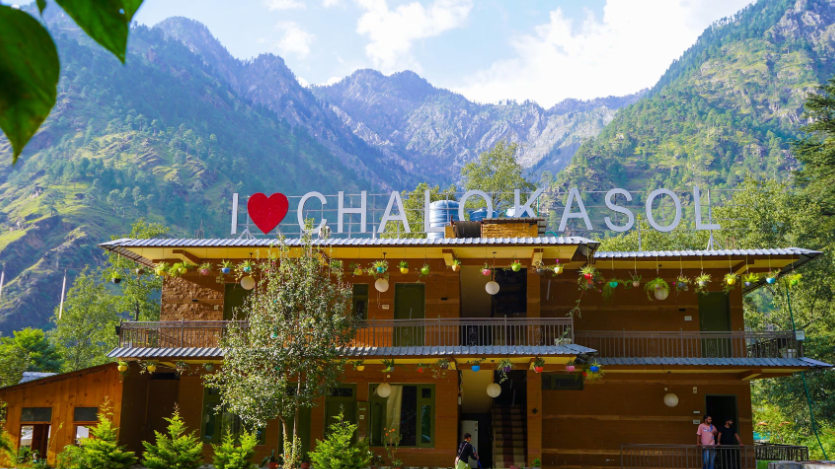 Chalo Kasol | Riverside Cottage & Tents