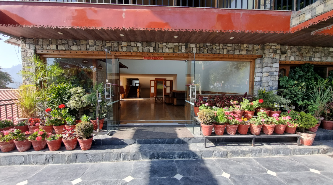 The Bulaakh Resort, Mussoorie by White Flower