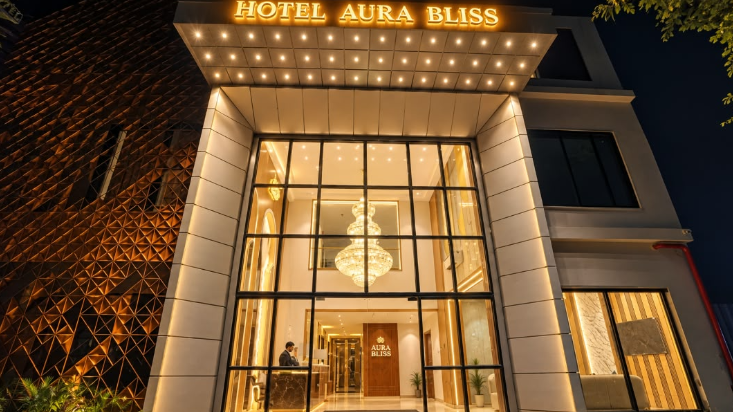 White Panda Hotels Aura Bliss