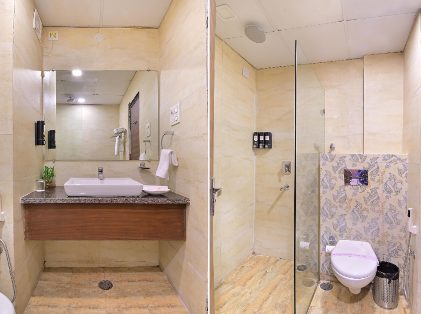 Hotel Royale Hills by RSP Vista Hotels & Resorts