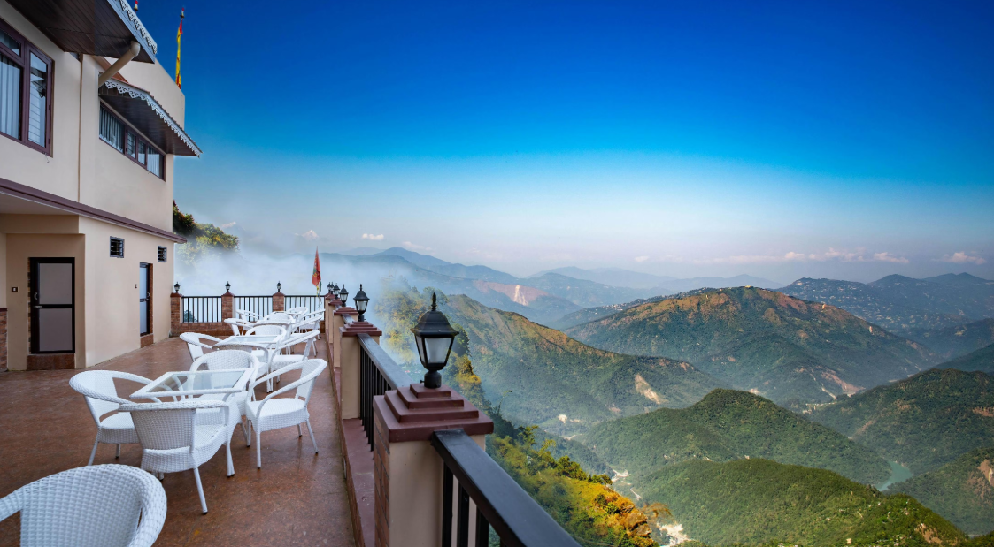 Summit Sherpa Mountain Hotel & Spa